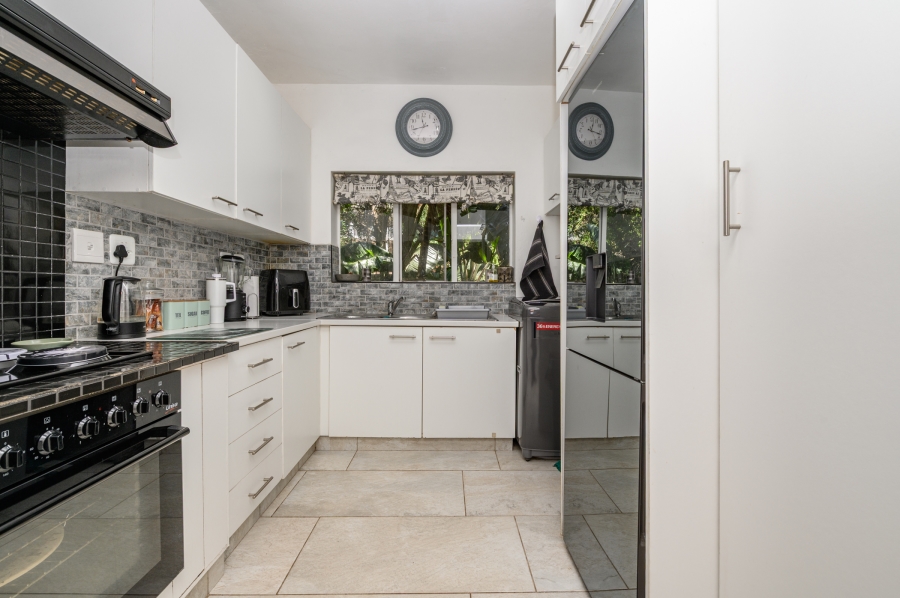 6 Bedroom Property for Sale in Linkside Eastern Cape